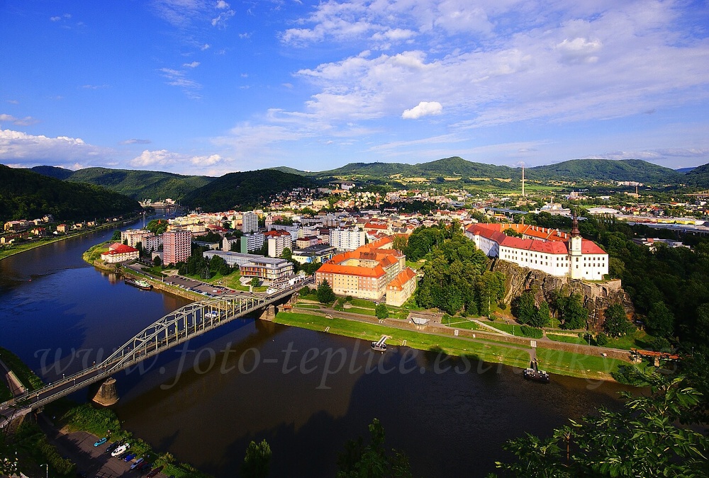 Děčín, pohled na město z Pastýřské stěny