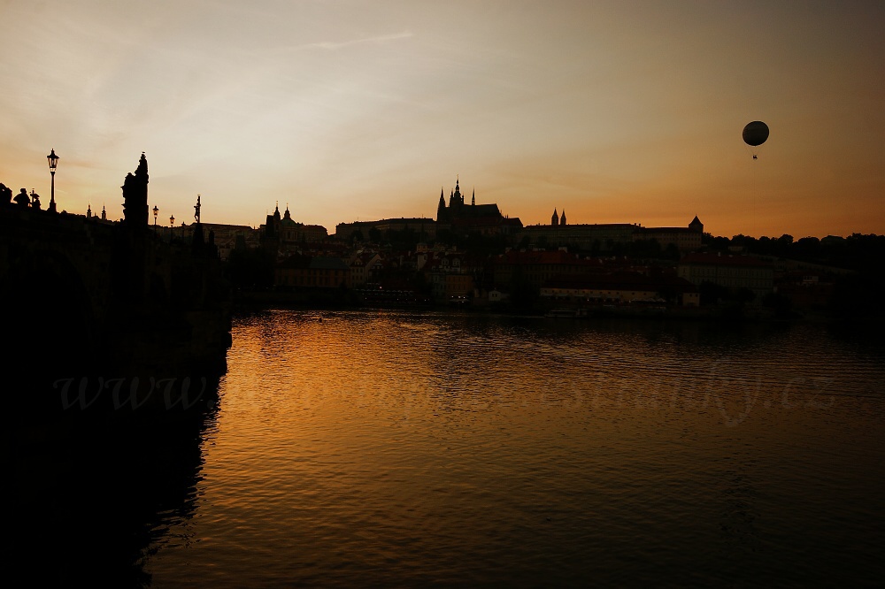 Pražský hrad v západu slunce